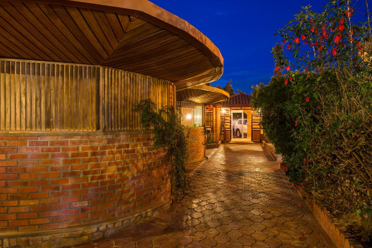 Hotel Chez Lando Kigali Kültér fotó