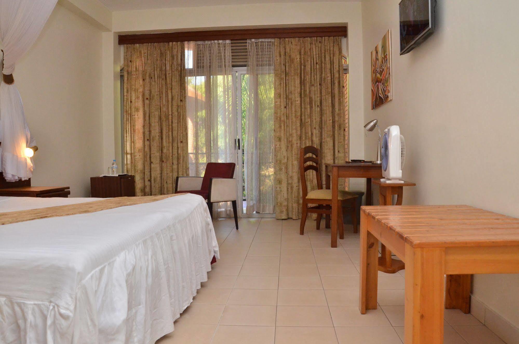 Hotel Chez Lando Kigali Kültér fotó