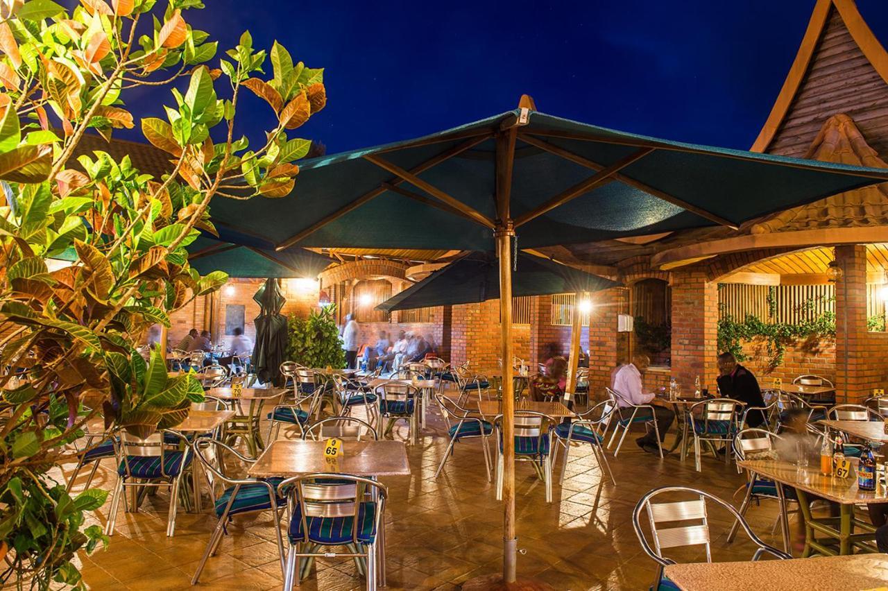 Hotel Chez Lando Kigali Kültér fotó